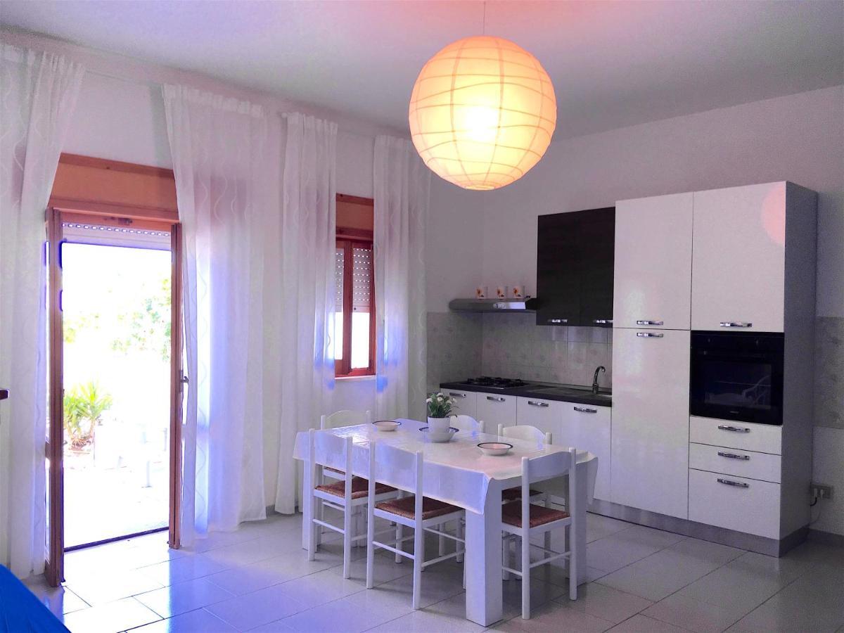 Appartamento Aria 150M Dal Mare 카스텔사르도 외부 사진